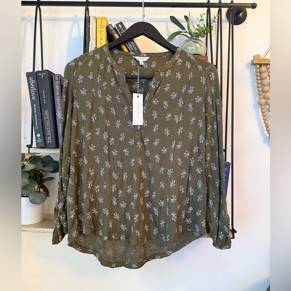 Seamed Ditsy Floral Henley